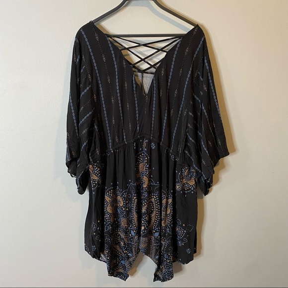 TORRID Babydoll Medallion Tunic - Picture 6 of 6